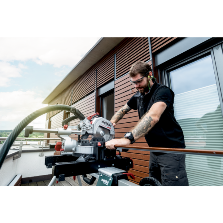 Metabo KGS 18 LTX BL 216 Φαλτσοπρίονο Συρόμενο Μπαταρίας 18V Brushless 216mm (Μόνο σώμα)