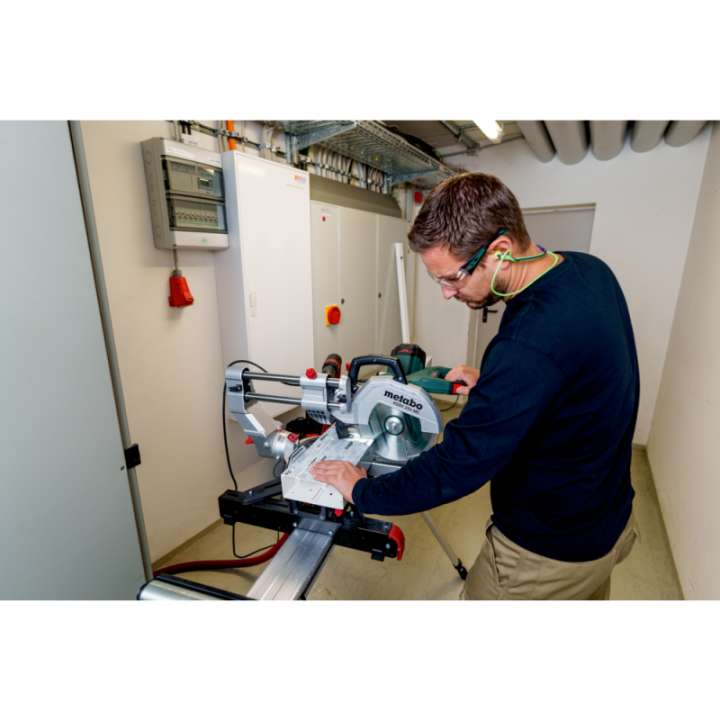 Metabo KGSV 254 MC Συρόμενο Φαλτσοπρίονο 254 mm 1450 W με PCL